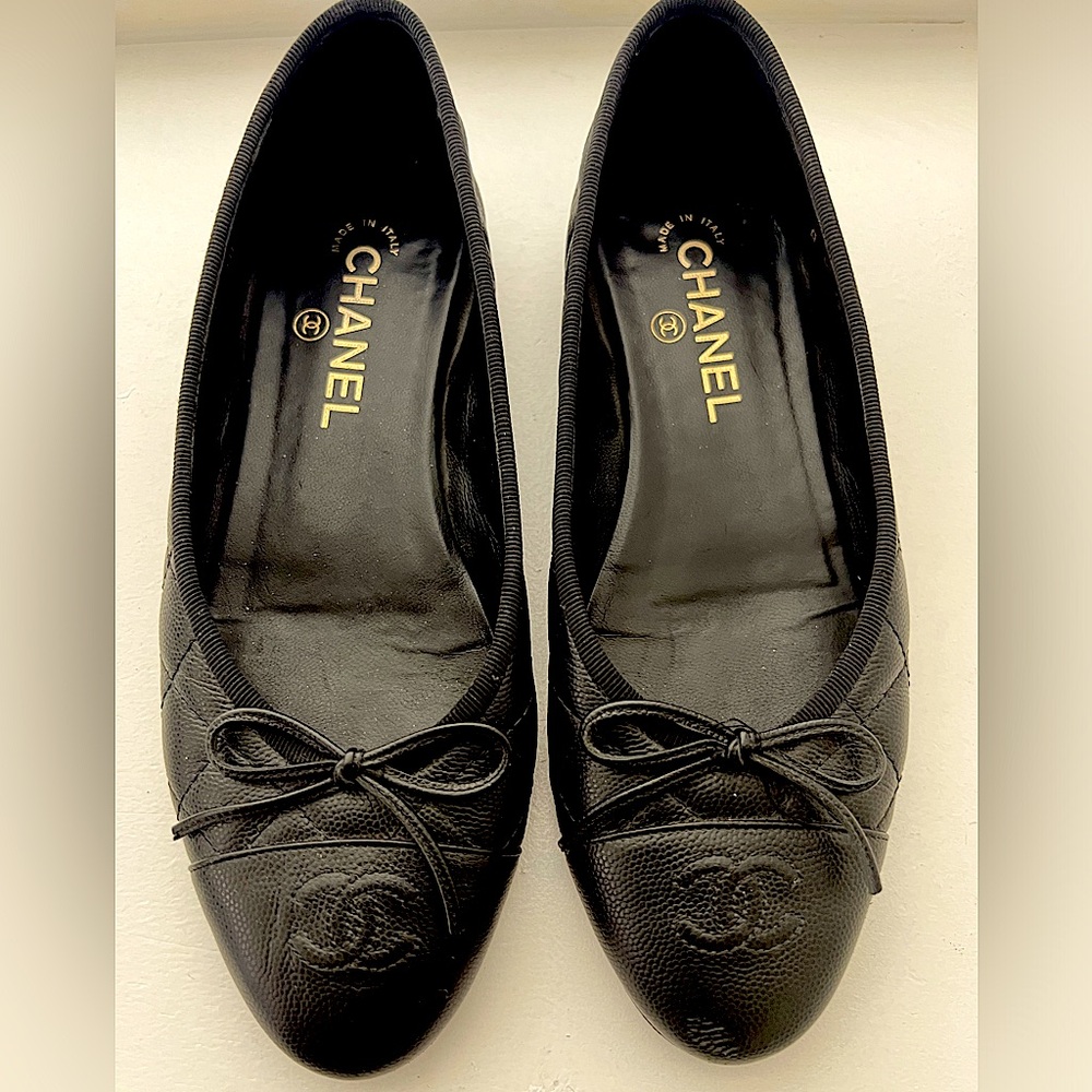 Chanel ballet flat size 38C caviar leather